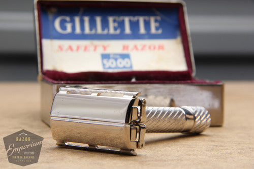 Gillette 1948 Rhodium Aristocrat No. 15 DE Safety Razor in Metal Case - Made in England