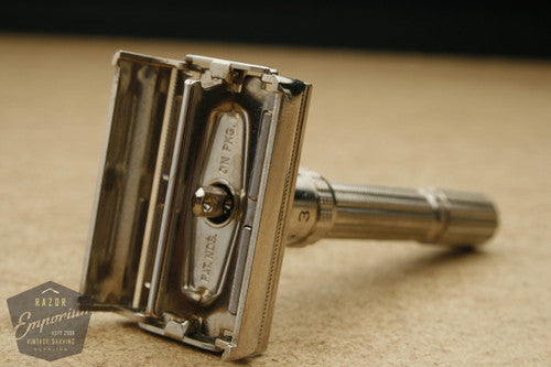 Gillette 1966 Slim Adjustable Safety Razor L4