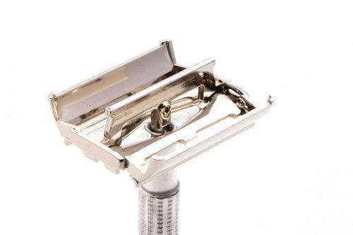 1958 Gillette Blue-Tip Light DE Super Speed - D1