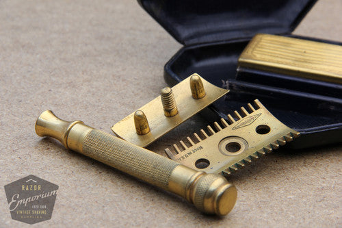 Gillette 1910's Old Type DE Safety Razor in NEW Era Octagonal Presentation Case