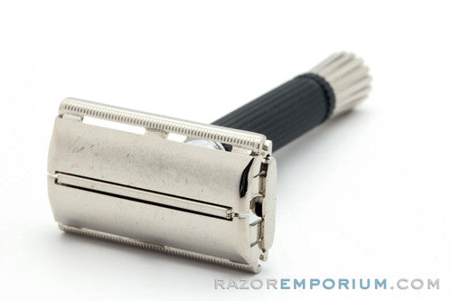 1969 Gillette Black Handle Super Speed Safety Razor O4