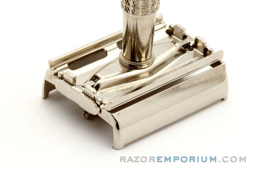 1960's Gillette Giromatic Flare Tip Rocket Safety Razor Set w/ Instructions Made in England