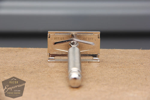 Gillette 1966 Ball End Tech Razor w/ Etched Logo Cap -