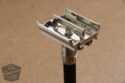 Gillette 1969 Super 109 / Long Handle Super Adjustable DE Safety Razor - O4