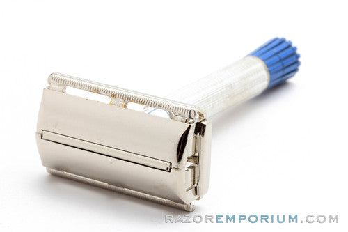 1959 Gillette Blue Tip Light Super Speed Safety Razor B1
