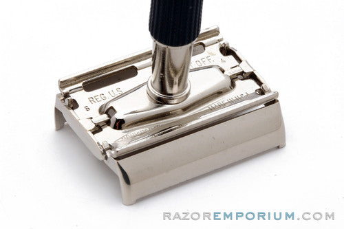 1972 Gillette Black Handle Super Speed Safety Razor - S4