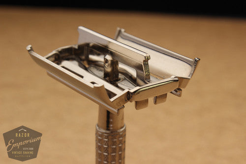 Gillette 1957 C3 Flair Tip Super Speed Safety Razor * Nickel REVAMPED