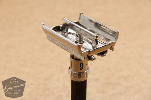 Gillette 1970 Super Adjustable / Super 89 Safety Razor w/ Case P3 - Short Handle