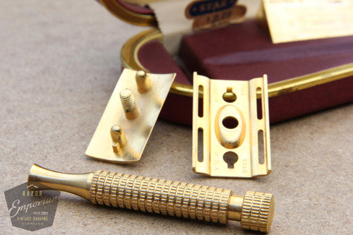 Star Double Edge Safety Razor USA in Maroon Case