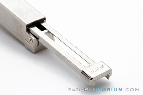 1930's Schick Injector Repeating Razor C2 | Nickel Revamp