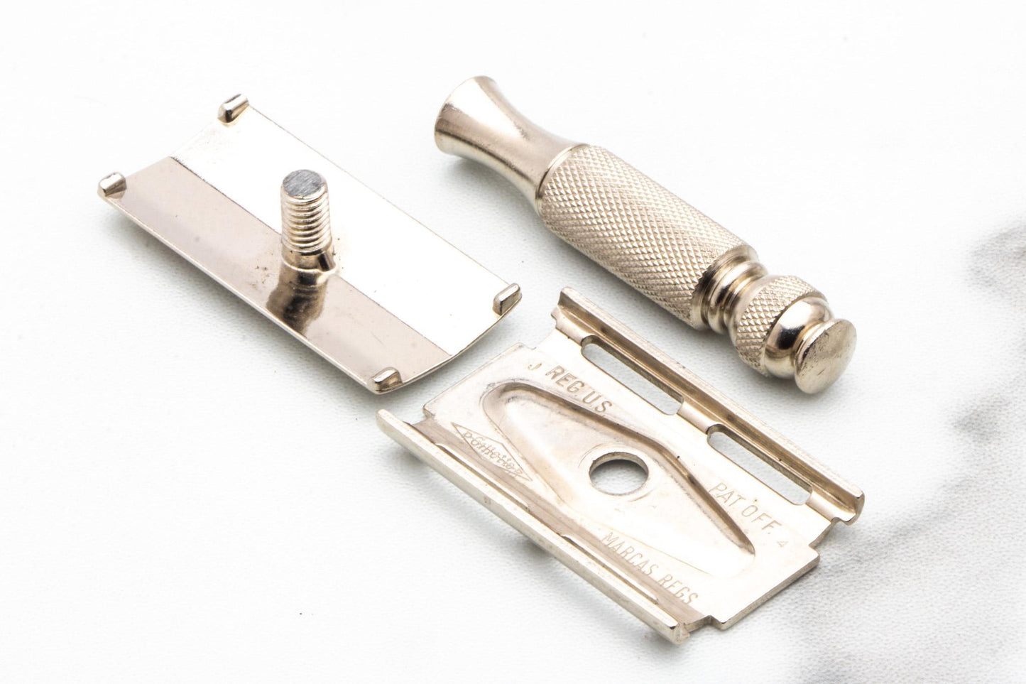 1964 J4 Gillette "His" Ball End Travel Double Edge Safety Razor Set | Original Condition