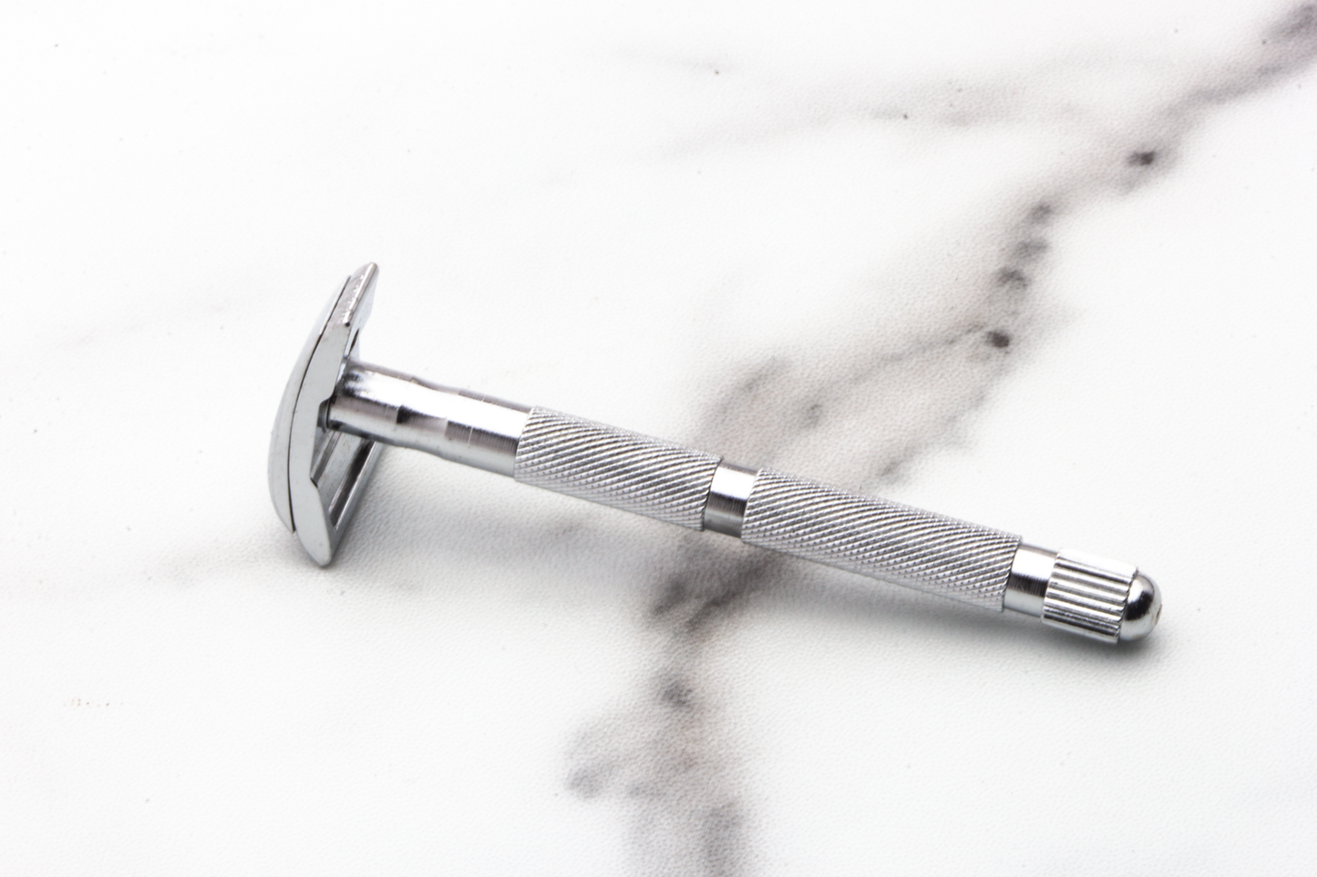Merkur 907 - Klinge Moustache & Eye Brow Safety Razor With Case | Pre-Owned