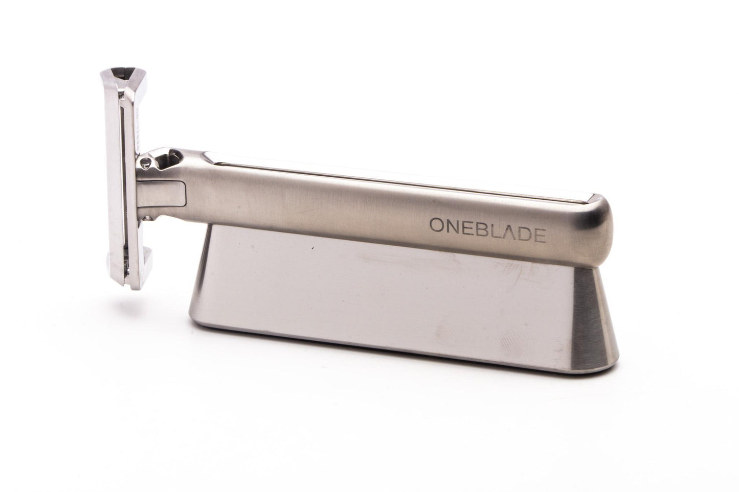 OneBlade| Genesis Silver Pivoting Single Edge Razor With Stand | Pre-owned