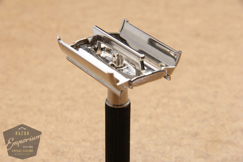 Gillette 1973 Black Handle Super Speed Safety Razor - T1
