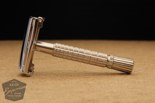 Gillette 1960 Flair Tip Super Speed Safety Razor * Nickel REVAMPED