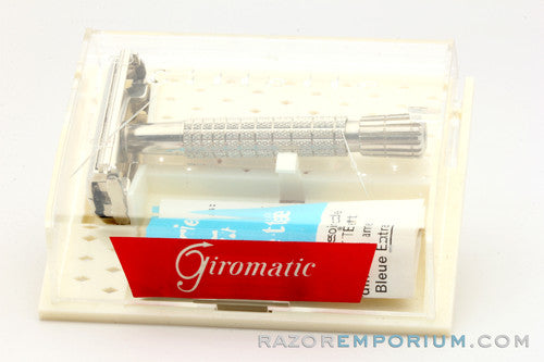 1960's Gillette Giromatic Flare Tip Rocket Safety Razor Set w/ Instructions Made in England