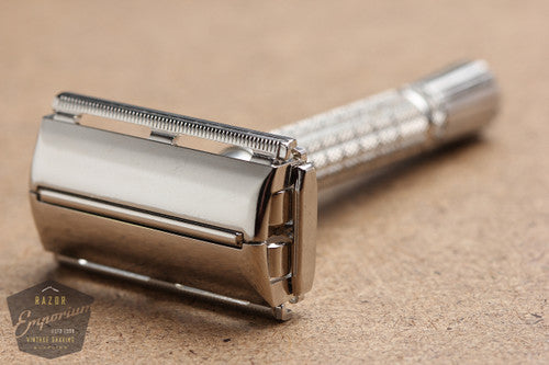 Gillette 1960 Flair Tip Super Speed (DE) Safety Razor -- F1
