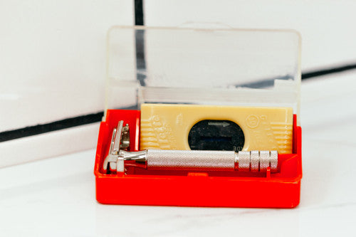 1940's Super Speed Double Edge + Red Case & Blade Dispenser