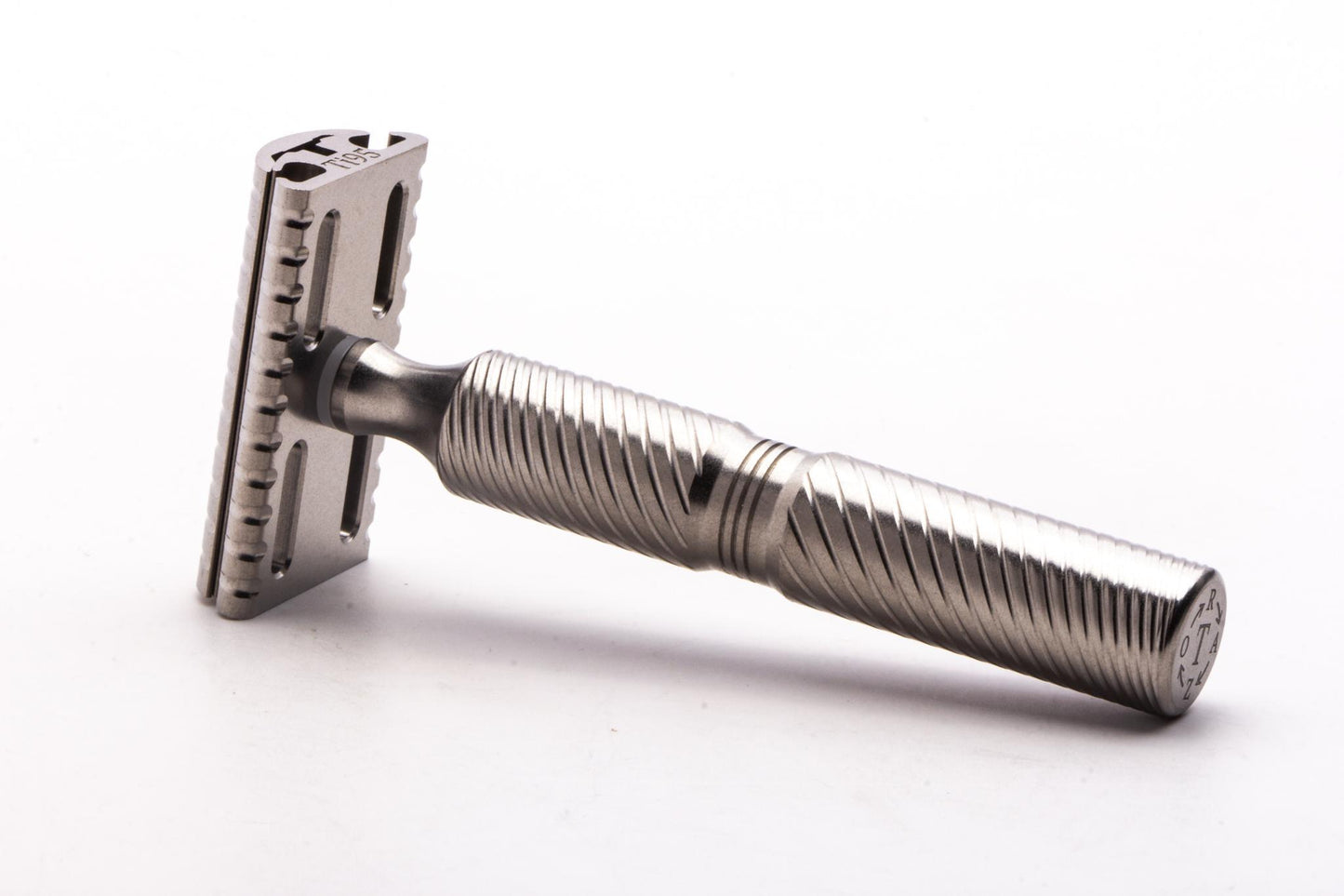 Timeless Razor | Titanium Scalloped .95mm Baseplate With Spiral Handle