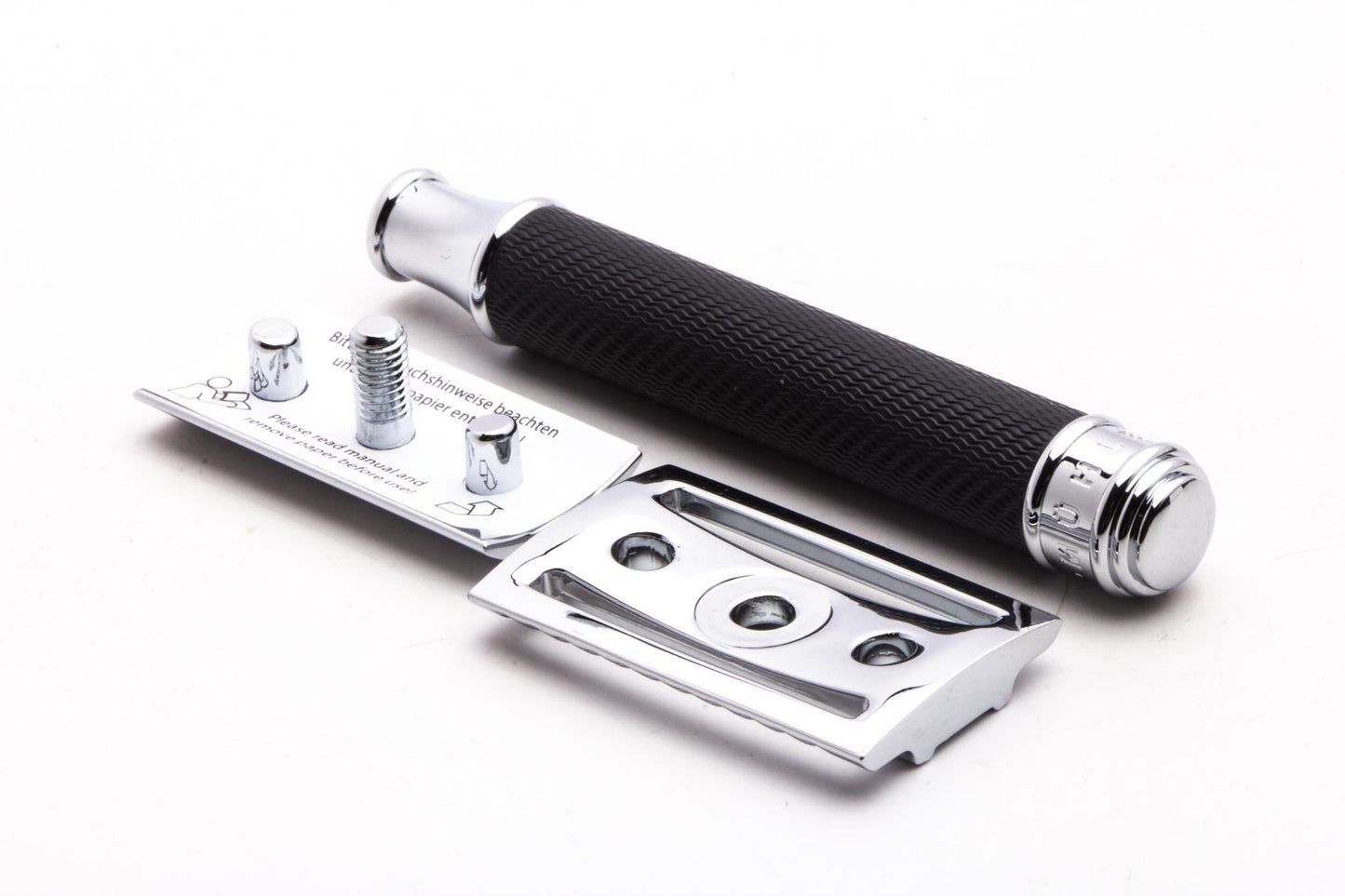 MÜHLE | Traditional Black/Chrome Closed Comb Safety Razor