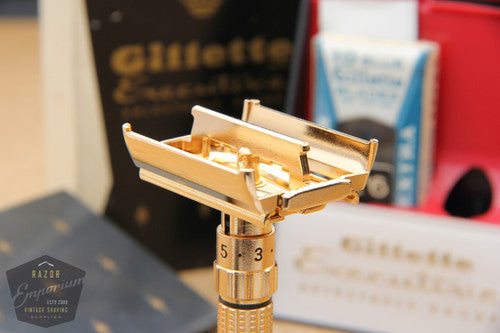 Gillette 1958 Executive Adjustable DE Safety Razor in Case D3