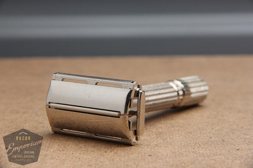 Gillette 1959 Fatboy $1.95 Adjustable DE Safety Razor E2