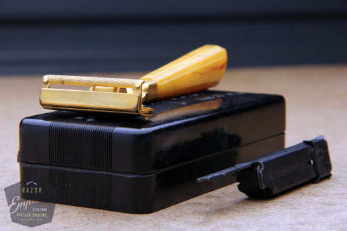 Schick 1930's Gold Injector w/ Yellow Bakelite Handle & Black Case