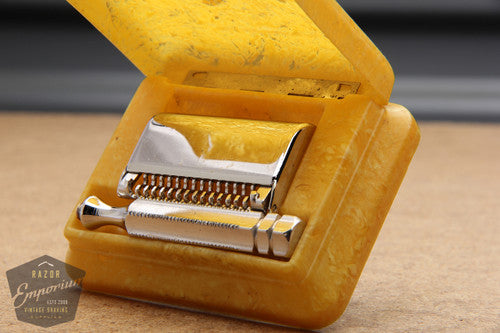 Ever-Ready 1912 Style Single Edge Safety Razor in Yellow Bakelite Snap Case