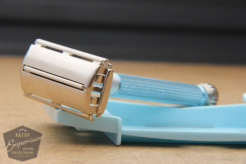Gillette 1961 Blue Star Lady DE Safety Razor G4 in Case