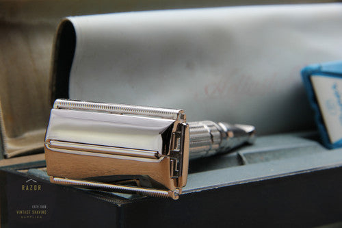 Gillette 1958 Rhodium Toggle Adjustable DE Safety Razor Set with Case - D1