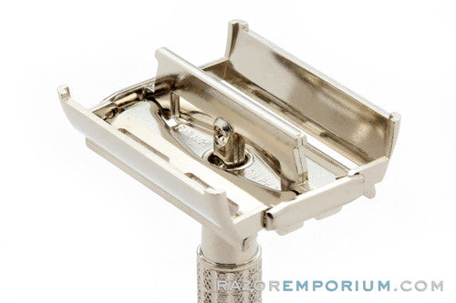 1959 Gillette Flare Tip Super Speed DE Safety Razor E2