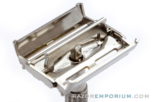 1954 Gillette Super Speed Flare Tip DE Razor Z3