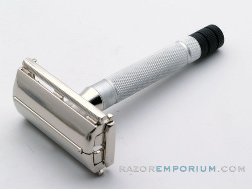 1951 W3 Gillette Black Tip DE Super Speed Safety Razor