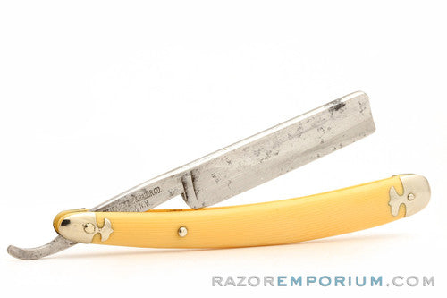 5/8" Red Point 947 Utica Knife & Razor Co. Straight Razor | Solingen, Germany