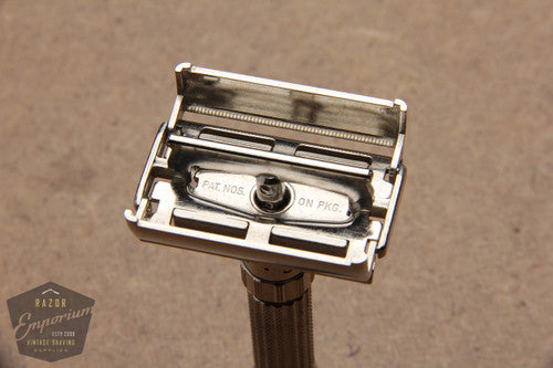 Gillette 1959 Fatboy $1.95 Adjustable DE Safety Razor E2
