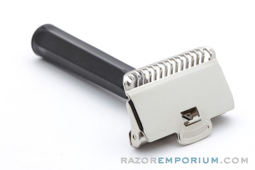 1940's Star Single Edge Razor w/ Black Plastic Handle