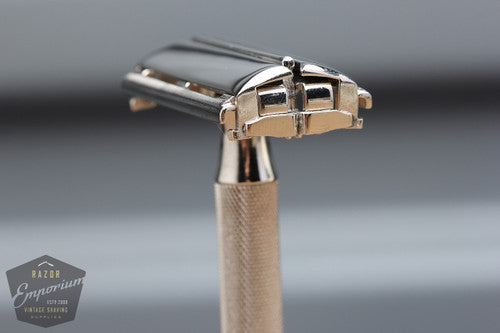 Gillette 1940's Notched Original Super Speed (DE) Safety Razor W2 - * Revamped- Nickel
