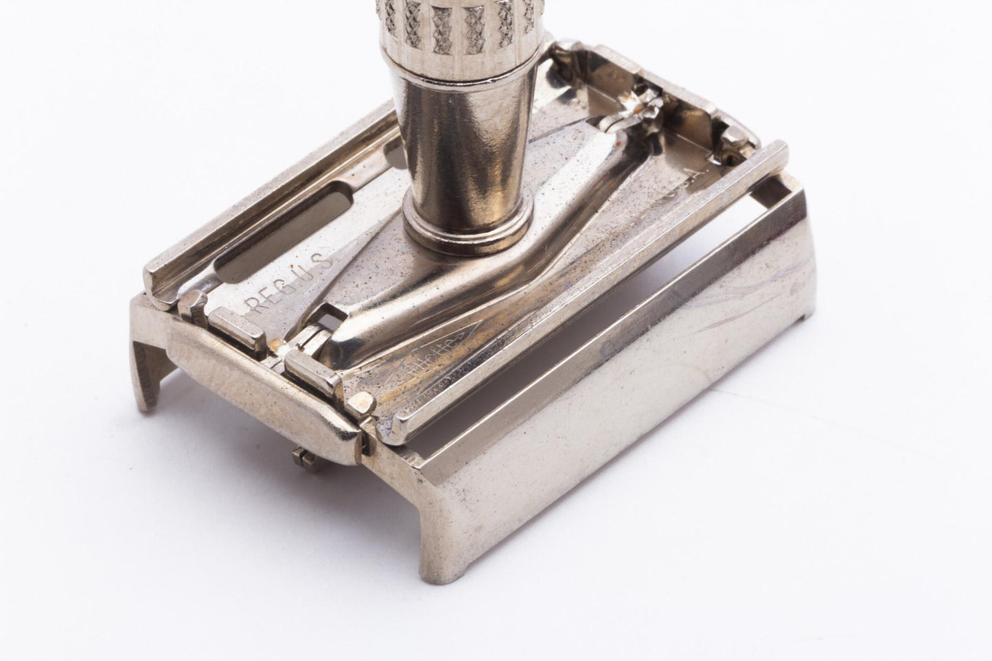 1956 B3 Gillette Red Tip Super Speed Double Edge Safety Razor Set | Original Condition