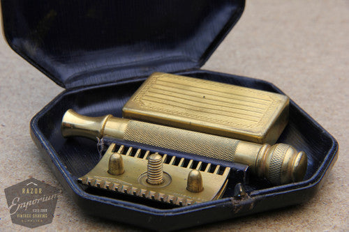 Gillette 1910's Old Type DE Safety Razor in NEW Era Octagonal Presentation Case