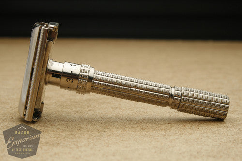 Gillette 1966 Slim Adjustable Safety Razor L4