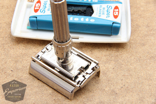 Gillette 1966 Slim Adjustable Safety Razor w/ Gold Case L2