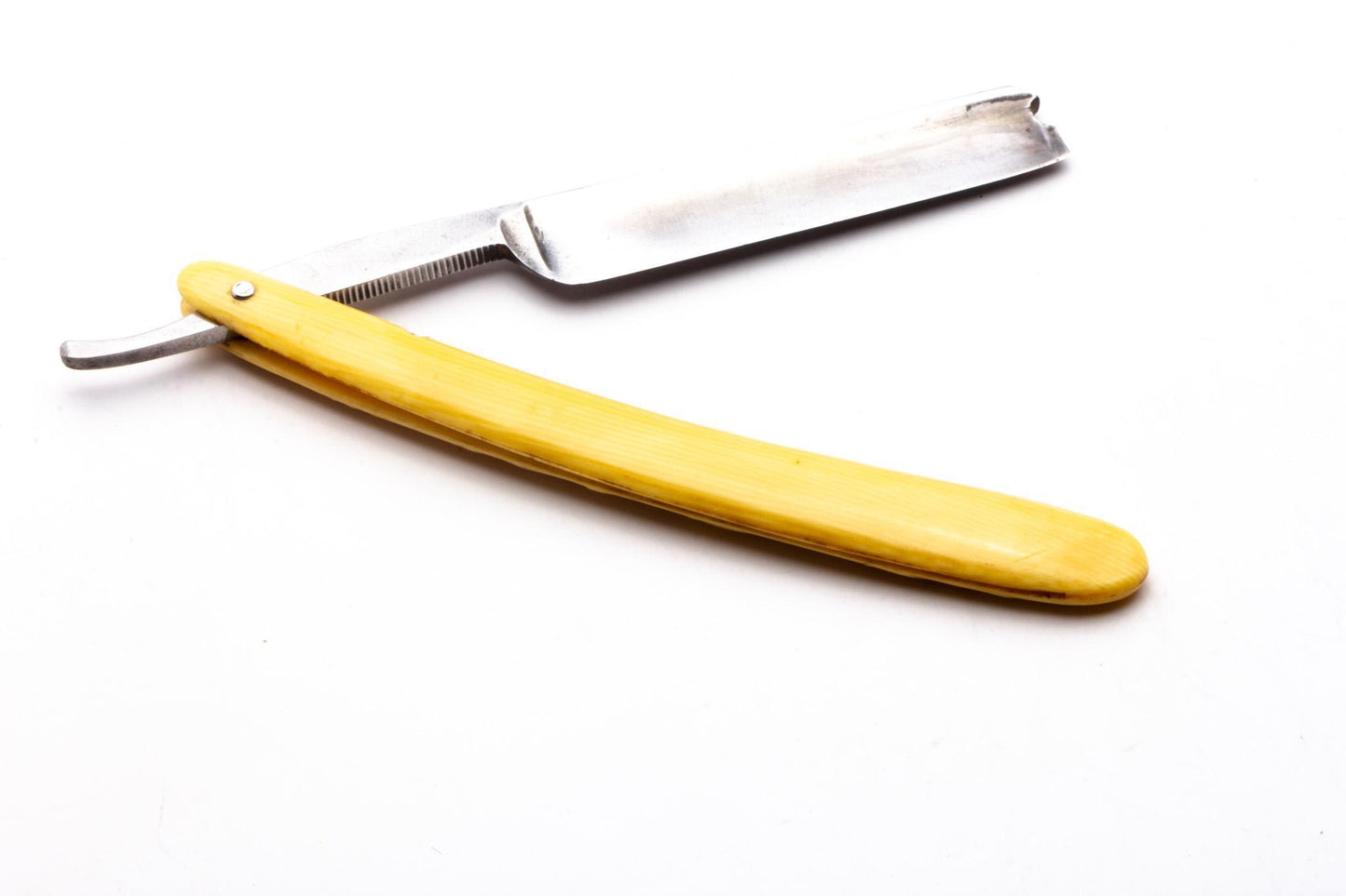5/8" Simmons HDWE Co. 3 Classics on Clearance Straight Razor