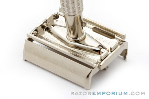 1959 Gillette Flare Tip Super Speed DE Safety Razor E2