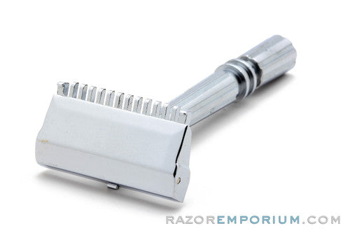 1940's Gem Micromatic SE Safety Razor w/ Cream Bakelite Case - Excellent