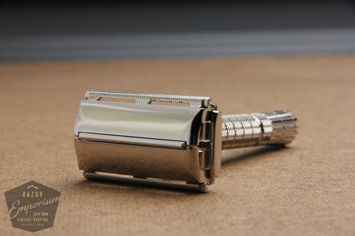 Gillette 1954 Flair Tip Super Speed DE Safety Razor -- Z3