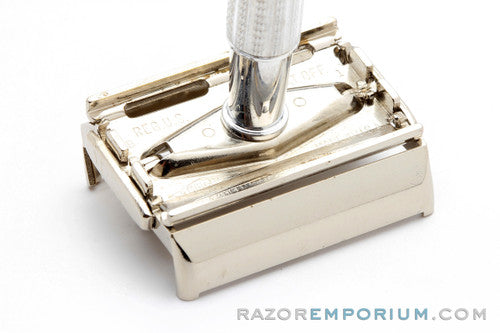 1959 Gillette Blue Tip Light Super Speed Safety Razor B1