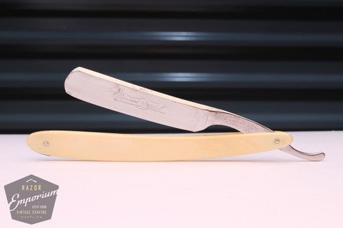 5/8" Wilkinson Special Pall Mall Hollow w/ Celluloid Scales - Wednesday