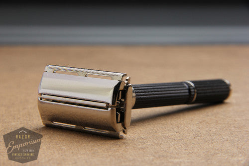 Gillette 1969 Super 109 / Long Handle Super Adjustable DE Safety Razor - O4