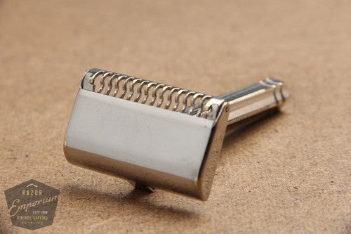 Ever Ready 1912 Style Single Edge Safety Razor in black leather box