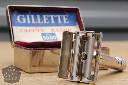 Gillette 1948 Rhodium Aristocrat No. 15 DE Safety Razor in Metal Case - Made in England